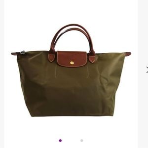 MEDIUM size longchamp tote in khaki green